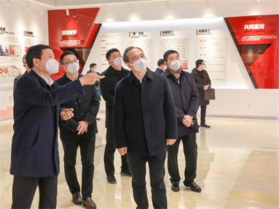2023年1月，浙江省委常委、組織部長(zhǎng)王成來(lái)紅獅集團(tuán)調(diào)研企業(yè)黨建、“未來(lái)工廠(chǎng)”、人才建設(shè)等工作